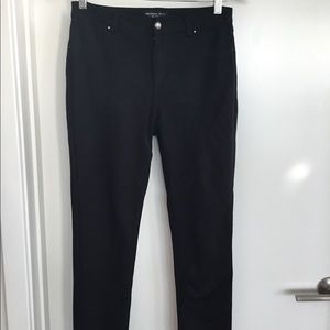 Philomena Petti Black Skinny Stretch pants Size Large $40